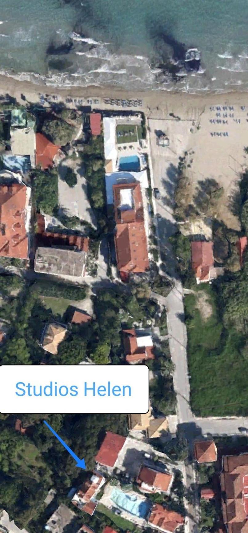 Helen Studios Planos  Luaran gambar